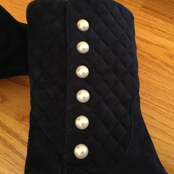 CHANEL HIGH BOOTS EXCELLENT CONDITION - Picture 7 of 7